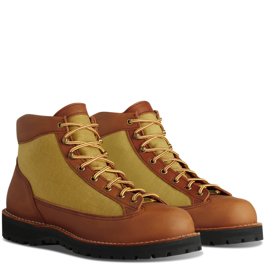 Light Revival Khaki Danner