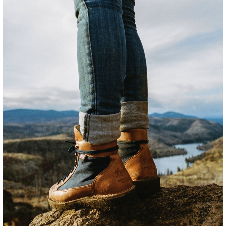 Women's Light Cascade Danner